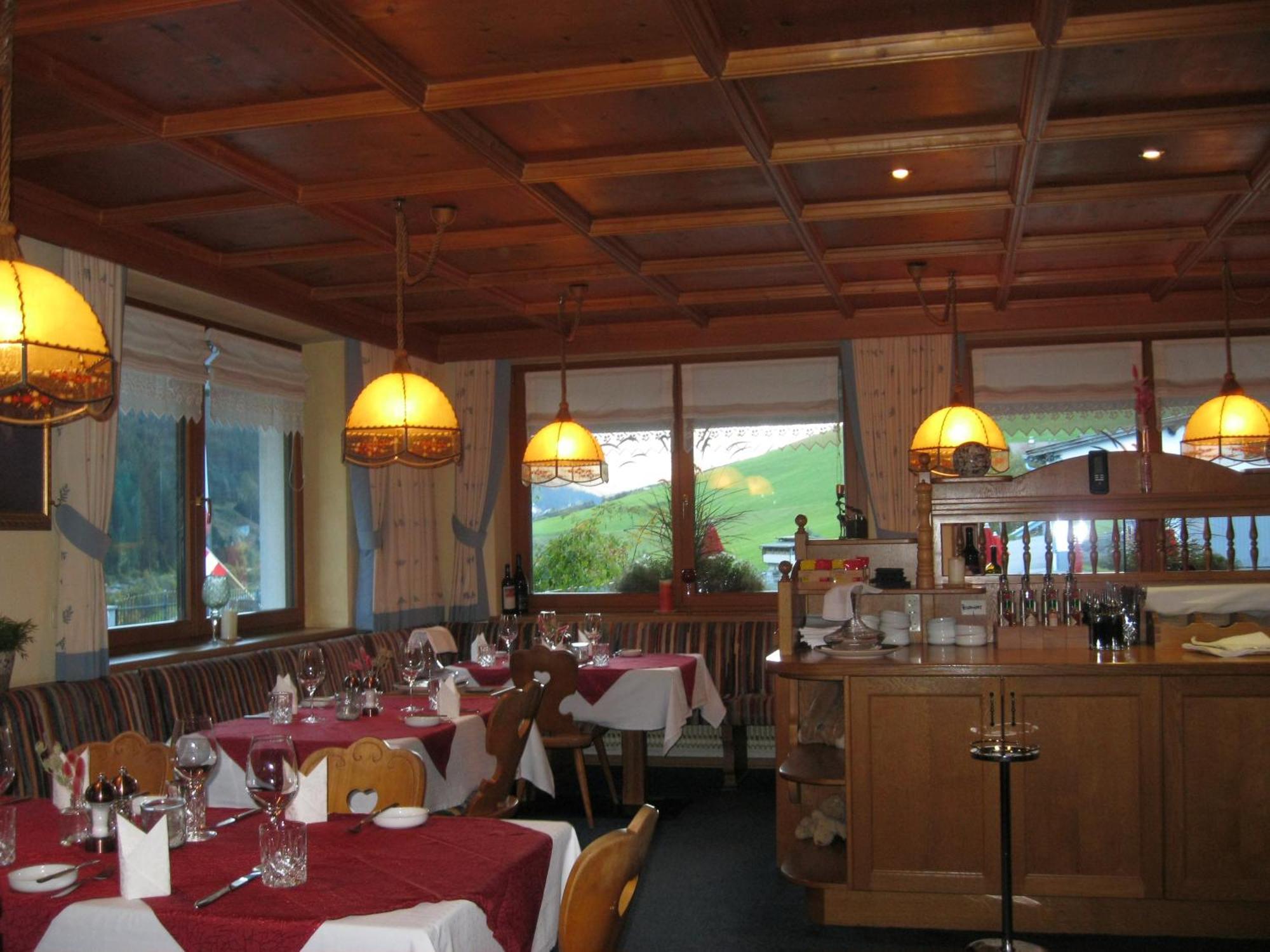 Gasthof Talblick Ischgl Exteriör bild